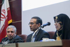  دکتر الهام امین‌زاده مشاور رئیس‌جمهور در حقوق شهروندی، دکتر توکل حبیب‌زاده عضو هیئت علمی دانشگده حقوق دانشگاه امام صادق(ع) و محسن پاک‌آیین سفیر اسبق ایران در تایلند