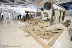 آماده سازی غرفه ایکنا در بیست و سومین نمایشگاه مطبوعات