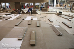 آماده سازی غرفه ایکنا در بیست و سومین نمایشگاه مطبوعات