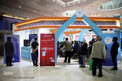 مناظره دانشجویی در غرفه ایکنا