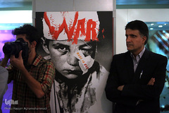 افتتاحیه نمایشگاه پوستر «سقوط شیطان بزرگ»