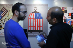 افتتاحیه نمایشگاه پوستر «سقوط شیطان بزرگ»