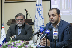 سعید پورعلی، معاون فرهنگی جهاد دانشگاهی- عادل تقوی، رئیس سازمان انتشارات جهاد دانشگاهی 