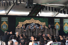 اجرای گروه محمدرسول الله(ص) در مسیر پیاده روی اربعین (عمود۲۰۳) موکب حضرت امام خمینی (ره)