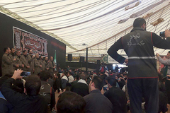 اجرای جمعی از اعضای گروه محمدرسول الله (ص) در مسیر پیاده روی اربعین (عمود۸۲۸)موکب حضرت صاحب الزمان (عج)