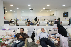 داوطلبان اهدای خون به زلزله زدگان کرمانشاه