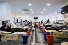 داوطلبان اهدای خون به زلزله زدگان کرمانشاه