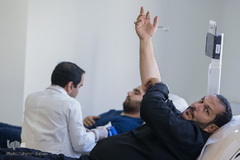داوطلبان اهدای خون به زلزله زدگان کرمانشاه