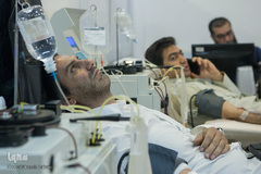 داوطلبان اهدای خون به زلزله زدگان کرمانشاه