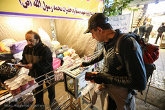 جمع آوری کمک های مردی برای زلزله زدگان 