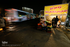 جمع آوری کمک های مردی برای زلزله زدگان 