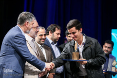 مراسم تجلیل از مقام کتابخوان برگزیده کشوری