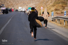 زائران پیاده امام رضا (ع)