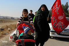 زائران پیاده امام رضا (ع)