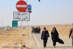 زائران پیاده امام رضا (ع)