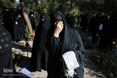 مراسم غبارروبی مزار شهداء بهشت زهرای تهران در هفته بسیج