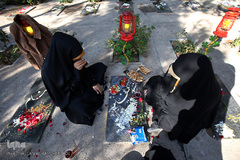 مراسم غبارروبی مزار شهداء بهشت زهرای تهران در هفته بسیج