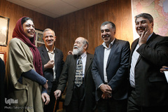 کتاب گردی احمد مسجد جامعی
