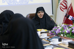 شانزدهمین نشست«با یاوران وحی»
