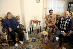 دیدار نمایندگان جامعه قرآنی با خانواده شهیدان سلیمانی