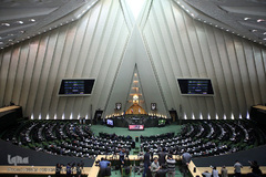 تقدیم لایحه بودجه سال ۹۶ توسط رییس جمهوری به مجلس