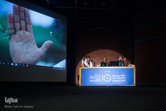 نشست عکاسی خبری، نگاهی به ایران، نگاهی به جهان در خانه هنرمندان ایران برگزار شد.