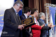 حمید رضا طیبی رئیس جهاد دانشگاهی در هفتمین دوره اهدا تندیس فداکاری