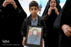 مراسم چهلمین روز در گذشت جانباختگان زلزله کرمانشاه