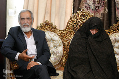 دیدار جامعه قرآنی با خانواده شهید مدافع حرم حسین معزغلامی
