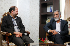 دیدار جامعه قرآنی با خانواده شهید مدافع حرم حسین معزغلامی
