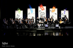 اجرای گروه نوبانگ مهر با آواز عبدالحسین مختاباد در شب اول جشنواره موسیقی فجر