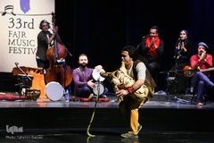 اجرای گروه موسیقی رستاک در چهارمین شب جشنواره موسیقی فجر