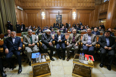 تحویل سند تحول مدیریت شهری شهردار تهران به شورای شهر