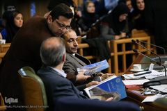 تحویل سند تحول مدیریت شهری شهردار تهران به شورای شهر