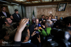 محمدعلی نجفی شهردار تهران در جمع خبرنگاران