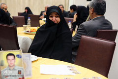  دیدار با خانواده شهدای پلاسکو