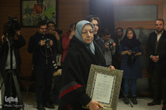 تقدیر از خانواده شهدای پلاسکو