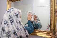 نظافت خانه یکی از کارهایی است که انجام می شود