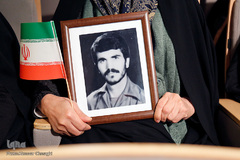 اولین همایش پیام آوران عاشورا ویژه خواهران شهدا