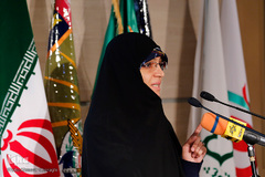 اولین همایش پیام آوران عاشورا ویژه خواهران شهدا