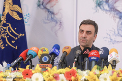 ابراهیم داروغه زاده در نشست خبری سی و ششمین جشنواره فیلم فجر