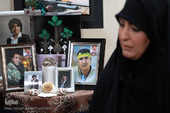 دیدار هفتگی نمایندگان جامعه قرآنی با خانواده شهید مدافع حرم «تقی ارغوانی»