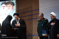 تجلیل از همسران شهدای سازمان صنایع هوایی
