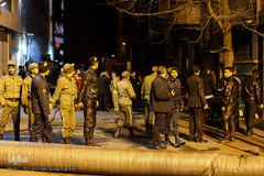 شب دوم اطفای حریق ساختمان برق حرارتی وزارت نیرو