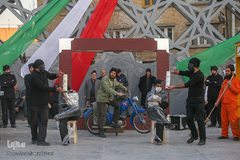 نمایش خیابانی راه ناتمام به مناسب ایام الله دهه فجر