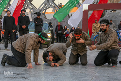 نمایش خیابانی راه ناتمام به مناسب ایام الله دهه فجر