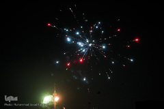 نورافشانی و بانگ تکبیر (الله اکبر) در شب پیروزی انقلاب اسلامی