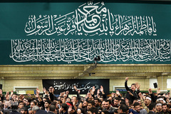 اولین شب سوگواری شهادت حضرت فاطمه‌زهرا(س) در حسینیه امام خمینی (ره)