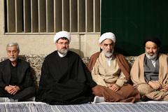 اولین شب سوگواری شهادت حضرت فاطمه‌زهرا(س) در حسینیه امام خمینی (ره)