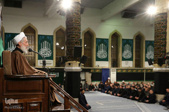 اولین شب سوگواری شهادت حضرت فاطمه‌زهرا(س) در حسینیه امام خمینی (ره)